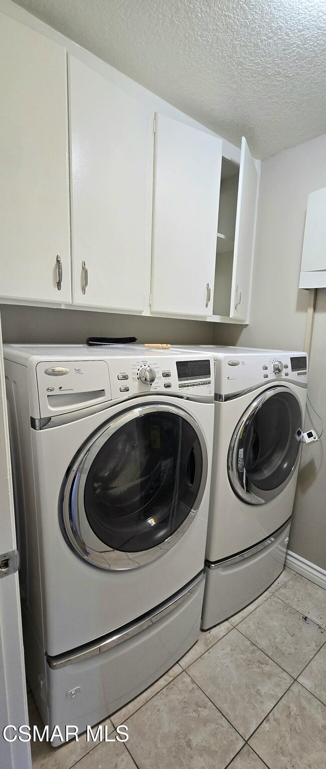 2654 La Paloma Cir in Thousand Oaks, CA - Building Photo - Building Photo