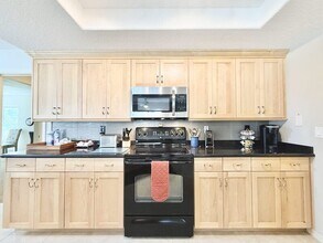 8724 Ashbury Dr in Hudson, FL - Building Photo - Building Photo
