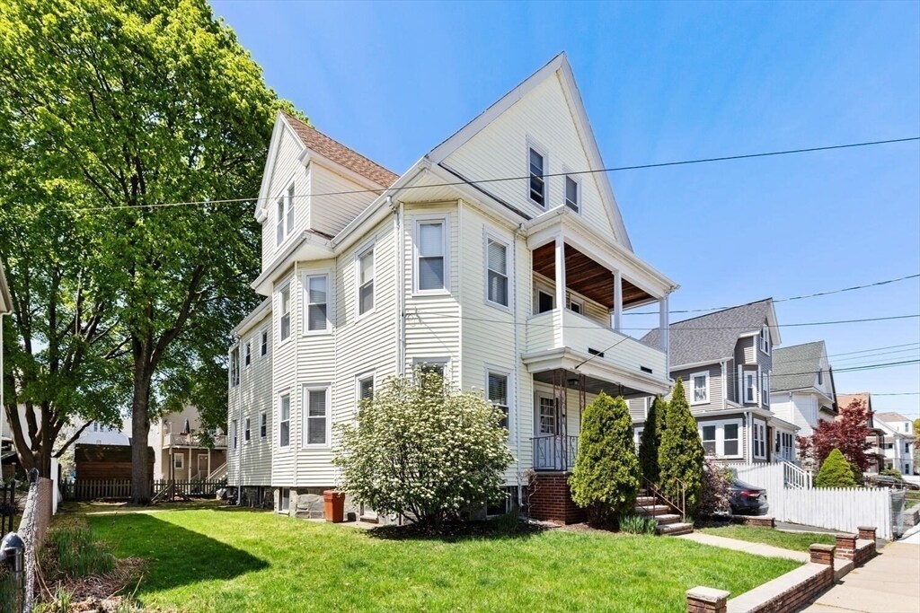 124 Grant in Medford, MA - Building Photo