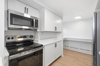 4738 Liberty Ave in Pittsburgh, PA - Building Photo - Building Photo