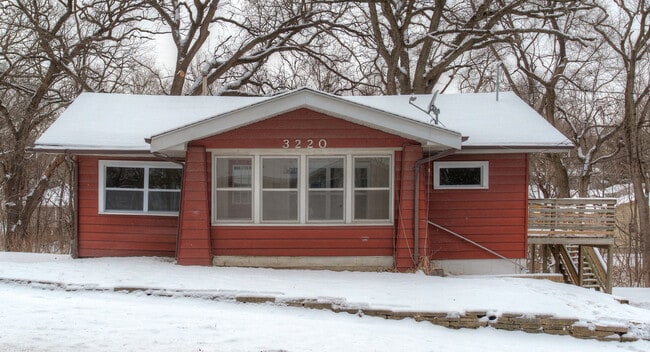 property at 3220 S Union St