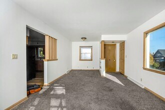 2137 S 71st St in West Allis, WI - Building Photo - Building Photo