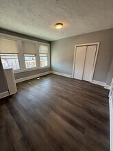 5623 Ridgewood St in Philadelphia, PA - Building Photo - Building Photo