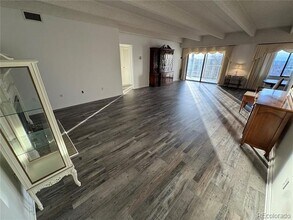 7877 E Mississippi Ave in Denver, CO - Building Photo - Building Photo