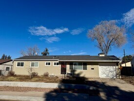 314 Redwood Dr in Colorado Springs, CO - Building Photo