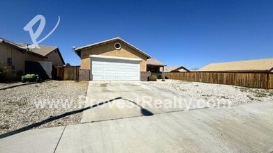 11874 Stockton St in Adelanto, CA - Building Photo - Building Photo