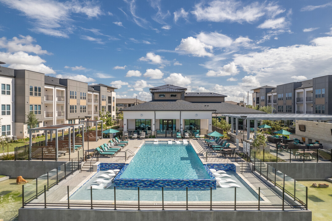 Kingsley Shadow Creek Ranch in Pearland, TX - Building Photo