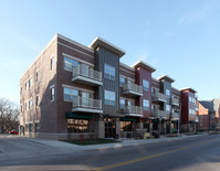 St. Clair Apartments in Indianapolis, IN - Foto de edificio - Building Photo