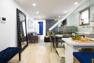 244 E 75th St in New York, NY - Building Photo - Building Photo