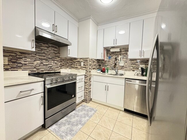 property at 78 Walnut St