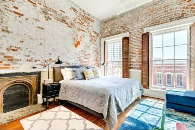 property at 2010 The Strand
