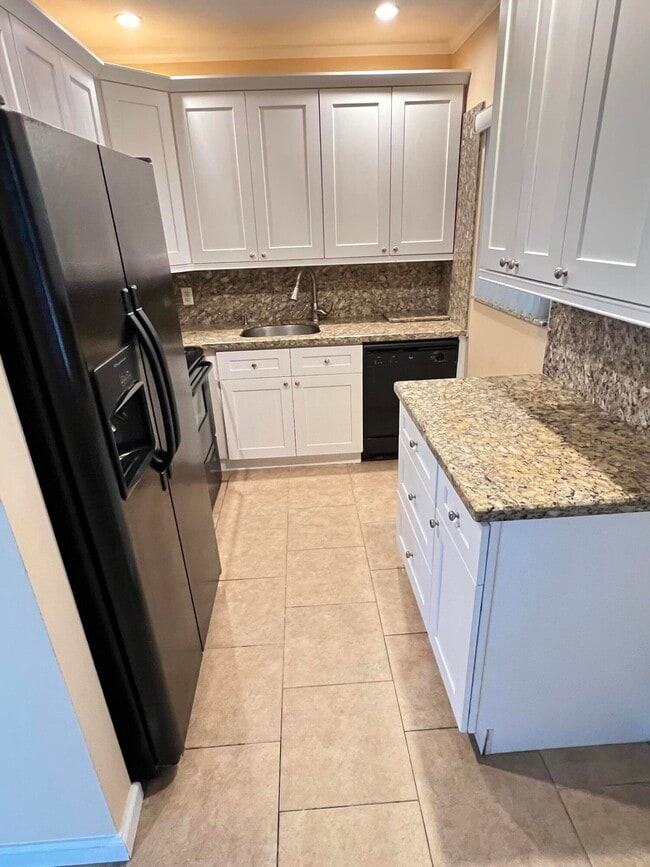 133 Salisbury E in West Palm Beach, FL - Building Photo - Building Photo