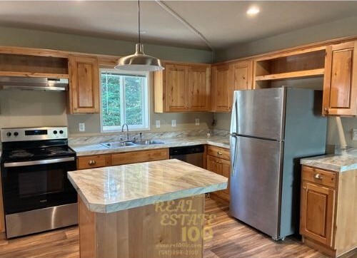 740 N Deerlane Loop in Otis, OR - Building Photo - Building Photo