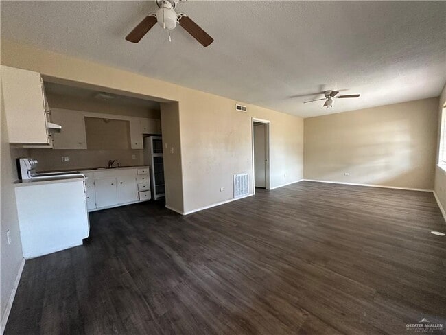 5 West Dr in Edinburg, TX - Building Photo - Building Photo