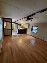 8186 W Fairoak Ct in Crystal River, FL - Building Photo