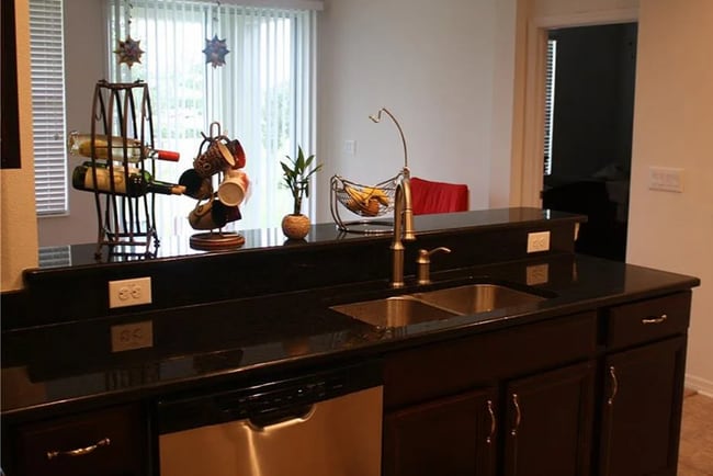 8305 Deerland Bluff Ln in Riverview, FL - Foto de edificio - Building Photo