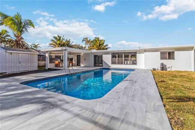 property at 5420 Lincoln St