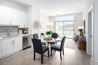 Hyde Park Village Apartments in London, ON - Building Photo - Interior Photo