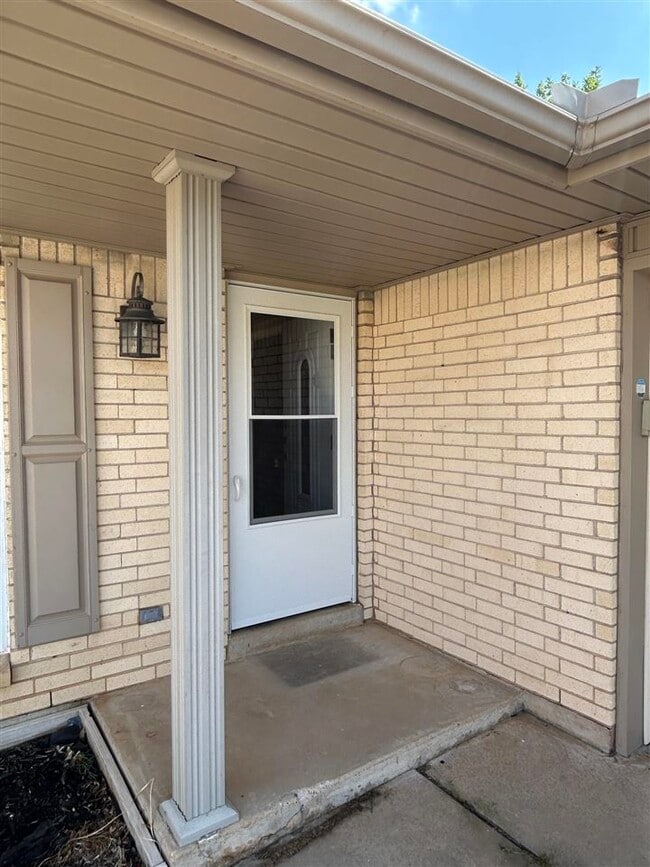 4626 NE Bell Ave in Lawton, OK - Building Photo - Building Photo