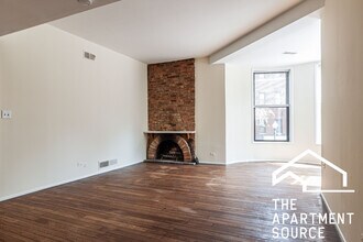 600 W Surf St, Unit 4 in Chicago, IL - Building Photo - Building Photo