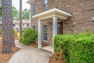 201 Longwood Place in Aberdeen, NC - Building Photo - Building Photo