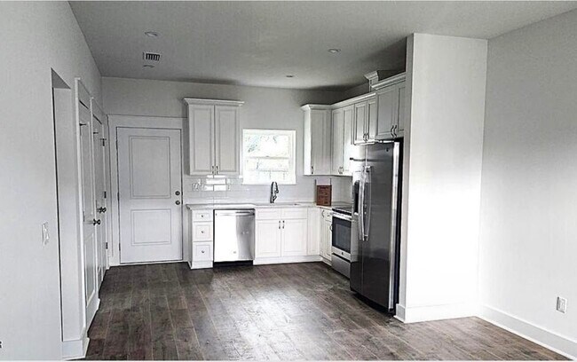2733 Carol Ln in Panama City, FL - Building Photo - Building Photo
