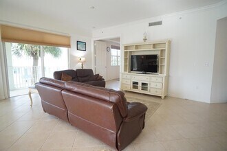 800 Juno Ocean Walk, Unit 304A in Juno Beach, FL - Building Photo - Building Photo
