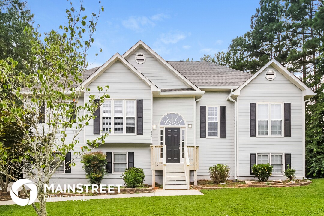 446 Valor Ridge Dr in Dallas, GA - Building Photo