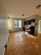 292 14th Ave, Unit 3D in Newark, NJ - Building Photo - Building Photo