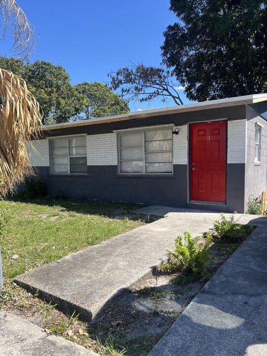 2201 Ave G in Fort Pierce, FL - Building Photo