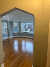 5944 S Artesian Ave in Chicago, IL - Foto de edificio - Building Photo