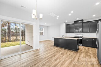 9646 Munsing Dr in Charlotte, NC - Building Photo - Building Photo