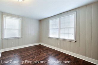 2004 Utah St in Savannah, GA - Building Photo - Building Photo