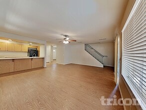 16021 N 30th St in Phoenix, AZ - Building Photo - Building Photo