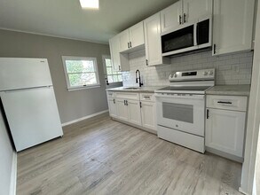 104 Elmwood Rd in Fairless Hills, PA - Building Photo - Building Photo
