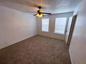 117 S Las Vegas Trail in White Settlement, TX - Building Photo - Building Photo