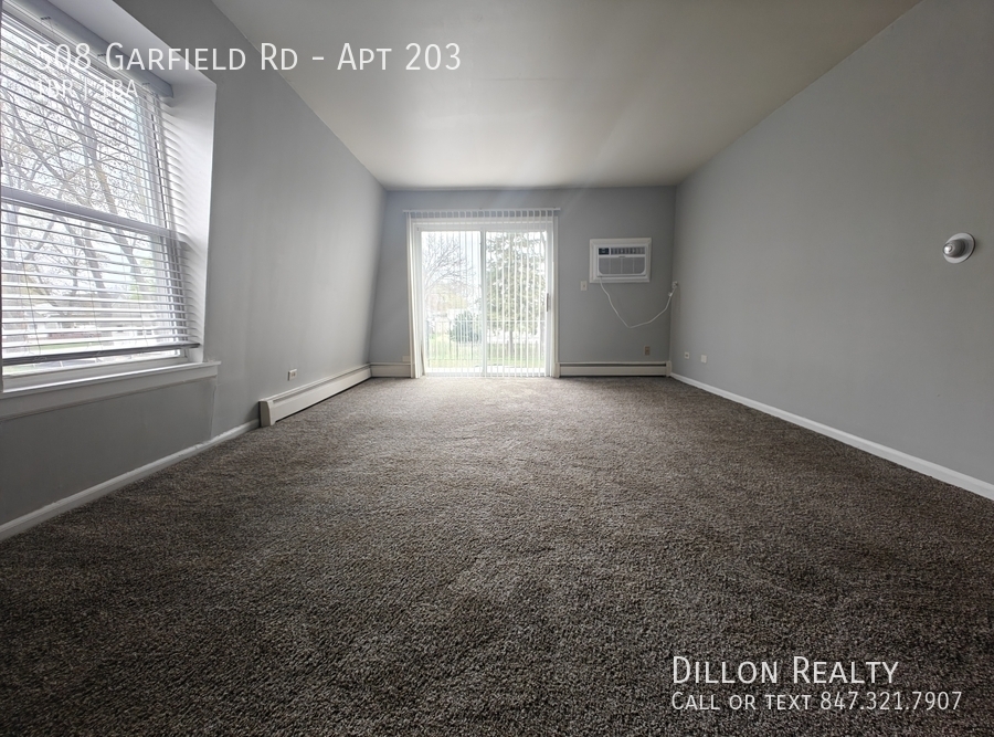508 Garfield Rd in Fox Lake, IL - Building Photo