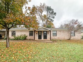 406 E Wells St in Tyler, TX - Building Photo