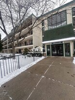 10401 Cedar Lk Rd S, Unit Unit 505 in Minnetonka, MN - Building Photo