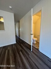 60 Rainbow Dr in Jacksonville, NC - Building Photo - Building Photo