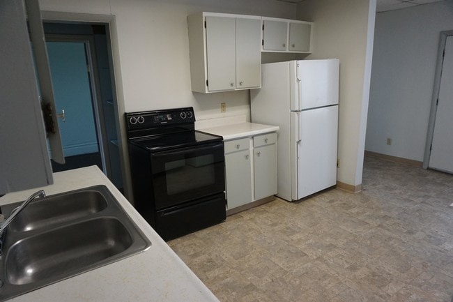 property at 1623 Florence Ave