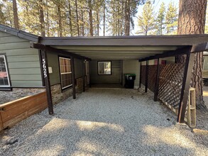 3625 Spruce Ave in South Lake Tahoe, CA - Building Photo - Building Photo