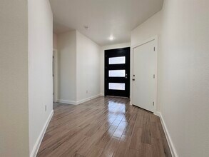 619 Journey Lp in Laredo, TX - Building Photo - Building Photo