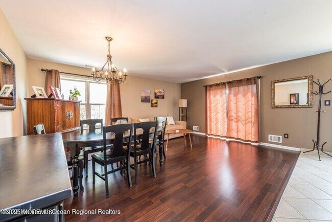 416 Indigo Ct in Morganville, NJ - Building Photo - Building Photo