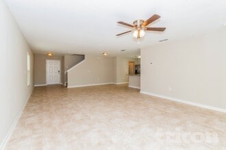2012 James Wilson Wy in Jacksonville, FL - Foto de edificio - Building Photo