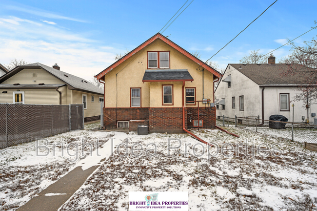 969 Lawson Ave E in St. Paul, MN - Building Photo - Building Photo