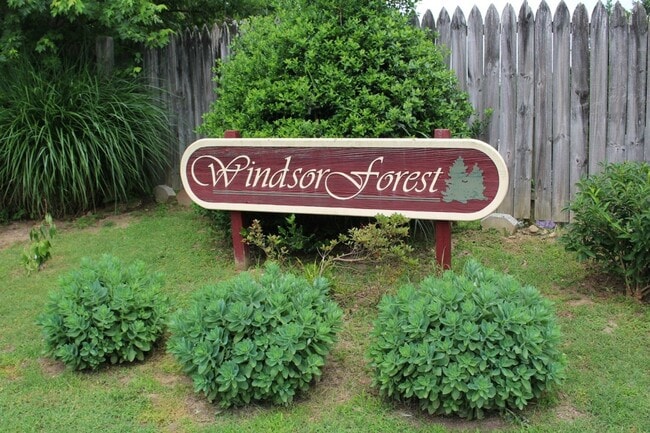 120 N Wintergarden Rd in Fletcher, NC - Building Photo - Building Photo