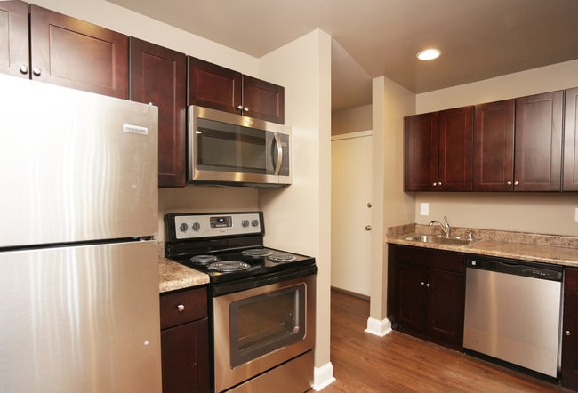 Prescott Square in Baltimore, MD - Building Photo - Interior Photo