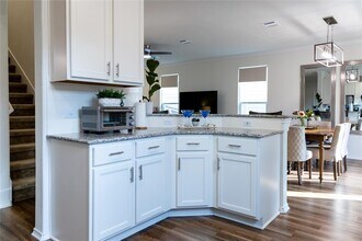 9006 Golden Leaf Dr in Austin, TX - Building Photo - Building Photo