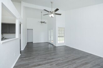 17518 Bullis Gap Dr in Hockley, TX - Building Photo - Building Photo
